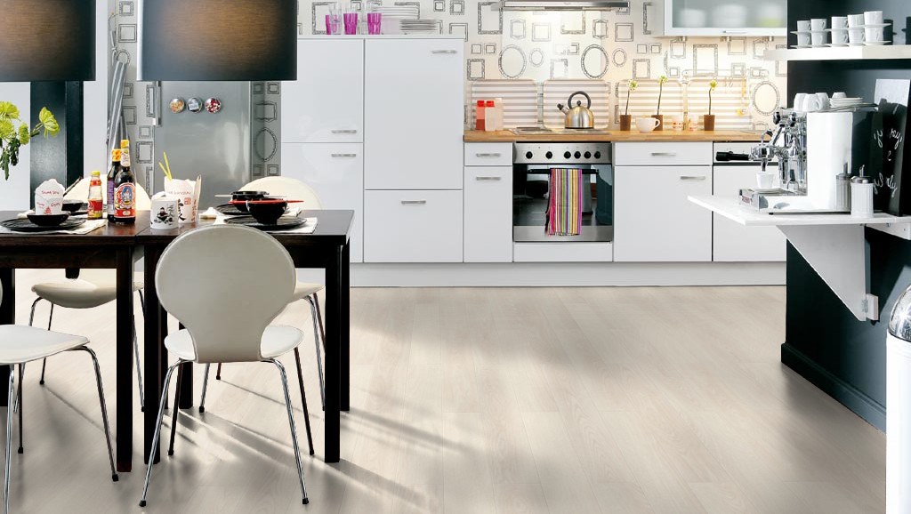 Ламинат Haro Tritty 100 Loft 4V дуб эдельвейс 535369 фото в интерьере Ламинат Haro Tritty 100 Loft 4V дуб эдельвейс 535369 фото в интерьере